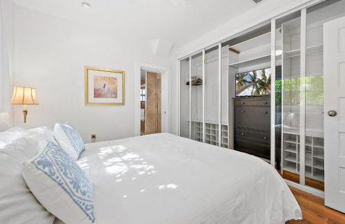 The White Flamingo - Tropical Pool Escape with Guest Cabana - Foto 11