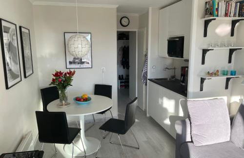 Nyrenoverad lägenhet med havsutsikt - Foto 3