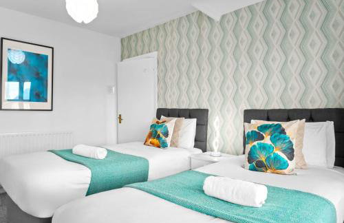 Stylish Four Bed House - 7 Guests - Garden - Parking - Netflix 802W - Foto 25