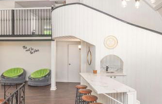 Renovated Barn in the Woods with Hot Tub - Foto 19