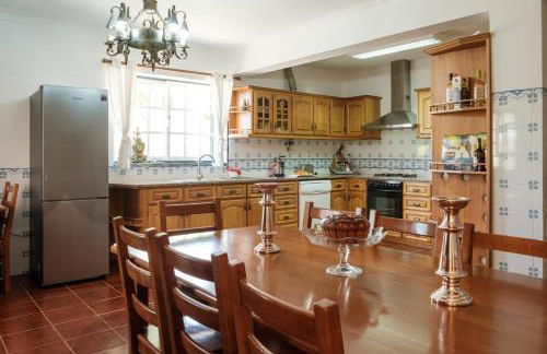 Casa da Alegria - Piscina, Sala de Jogos, 4 Quartos - Foto 25