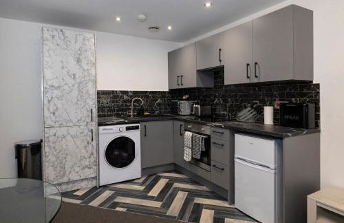 Lux Style Homes -1 BED APARTMENT close to City Centre - Free WIFI - Free Parking - Smart TV - Full Kitchen - Self Check In - Foto 35