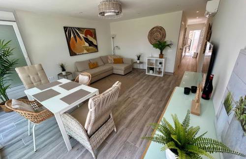 Super Holiday Las Buganvillas garden and sea views - Photo 4