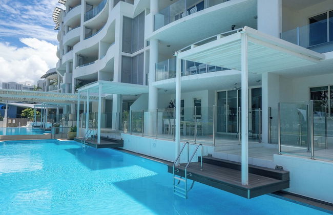 Waters Edge Apartment - Photo 39