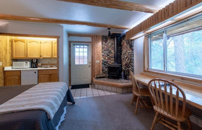 Fishing Cabin in the Woods - Photo 3