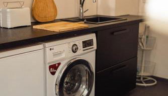 Ruhiges Apartment mit großem Balkon und Stellplatz - Foto 3