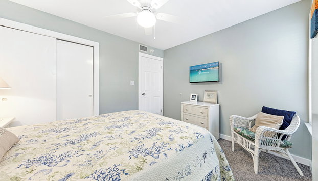 Compass Point Condos - Foto 3, Habitación