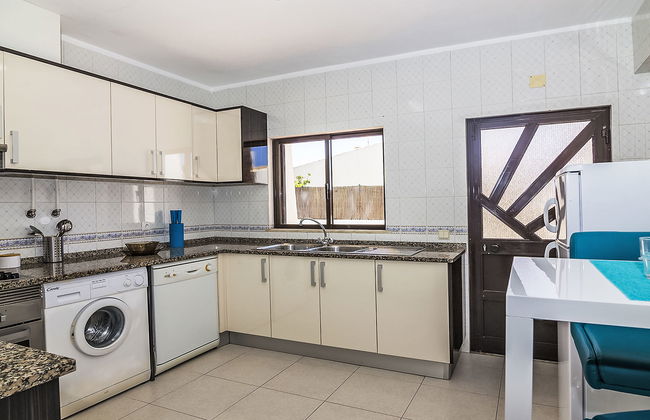 Galé 600m from the beach - Foto 6