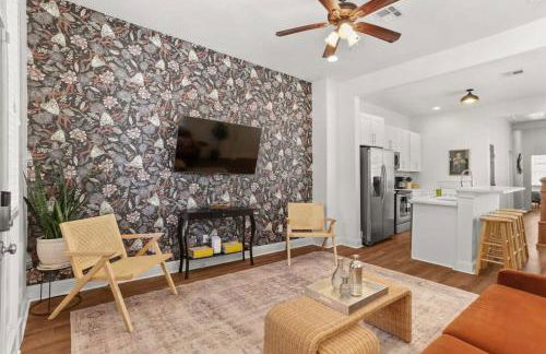 Fabulous Classy and Comfy 3BD 2BA Home and Parking - Foto 1