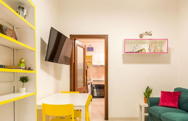 A due passi dal Teatro Politeama - Foto 1