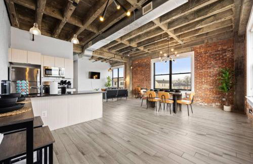 Lofts at Kearny - Rustic Chic 1-3BR Lofts with Quick NYC Access & On-Site Gym - Foto 2