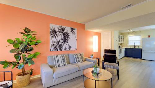Walk to Atlantic Beach: Townhome w/ Patio! - Photo 4