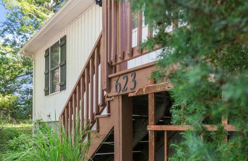 Cozy Retreat w Hot Tub Firepit & Grill near Bryce - Foto 14