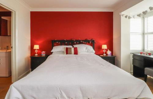 Stunning Seaviews - Beach House - Jacuzzi Bath tub - Foto 3