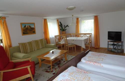 Apartment Nette Wohnung in Garitz mit Garten und Terrasse by Interhome - Photo 3