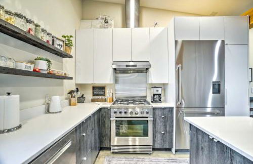 Heated Swim Spa! 15-Acre Cabin on Skykomish River - Foto 11