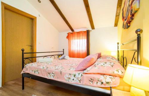 Holiday Home Svjetlana - Photo 37