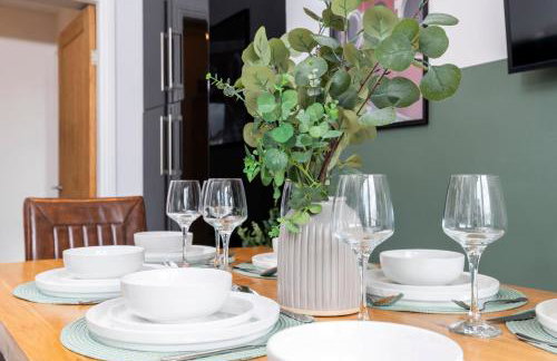 Stunning Bishop Auckland House with 5-bedrooms & 8 Beds Sleeps 12 with Free Parking by PureStay - Foto 23