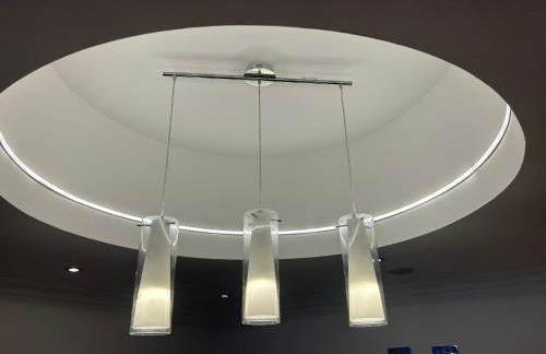 Entire Seaside Home 6 Private BedRooms Sleeps 10,4 Minute Walk To Station - Foto 15