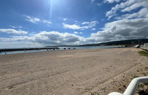 Stunning 2 Bedroom Sea View Apartment With Parking - Foto 7