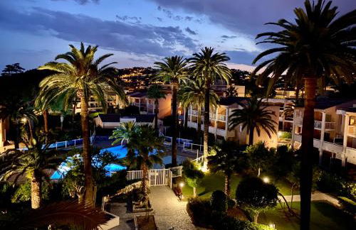 Résidence de Vacances avec piscine & Transat, à 2 minutes de la mer -Bât n7 - 2 appartements côte à côte terrasse communicante selon les disponibilités - Foto 12