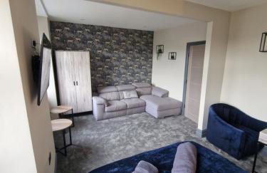 Townhouse - 6 Bed Hot Tub House - Photo 28