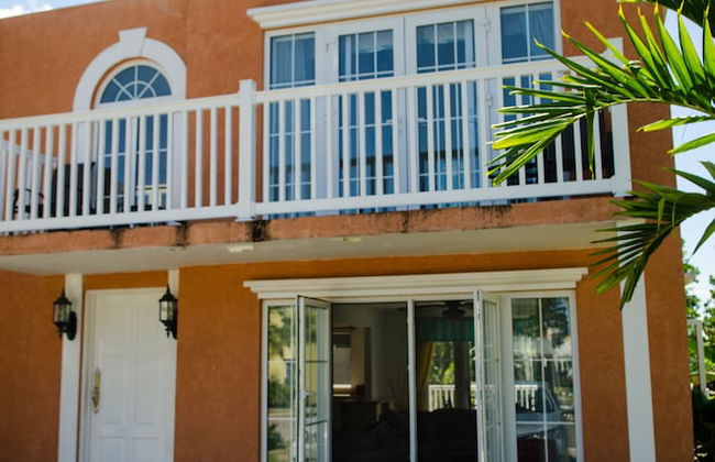 Seas the Day Sanctuary Little Bay - Photo 23