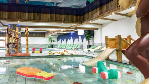 Pool Indoor