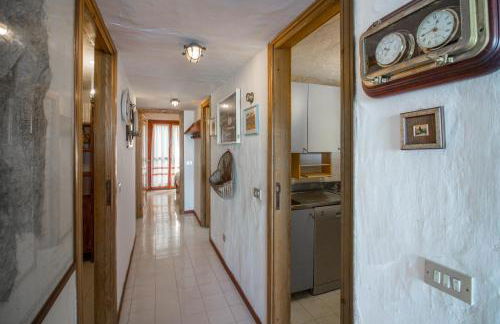 GuestHost - Dreamy Sea View with Pool - Photo 23