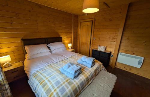 Pet Friendly - Lodge at Riverview Holiday Park - Foto 17