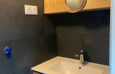 3 chambres, calme, vue imprenable, refait à neuf - Photo 16