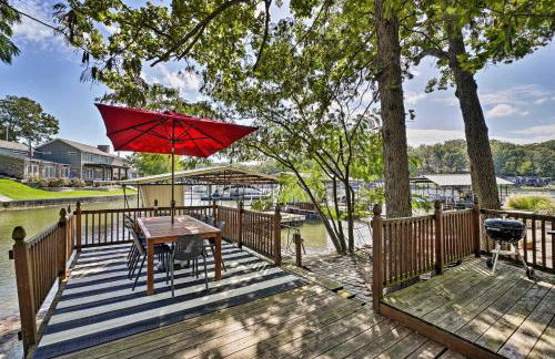 Lakeside Home with Boat Dock in Sunrise Beach - Foto 2