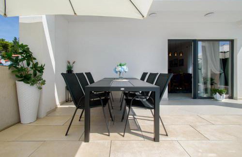 Modern Villa Angelina in Poreč - by Istrabook - Foto 8