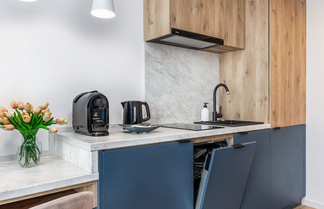 Jantaris Apartments by Renters - Photo 45