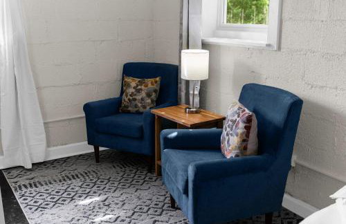 10 Min to Downtown-Modern in Magic City-Both Units - Foto 49