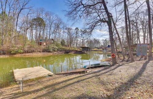 Hot Tub, Lake Access! Anglers Escape in Hemphill - Foto 22
