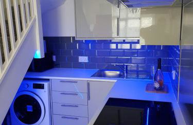 Webb place 2 bedroom apartment ! - Photo 1