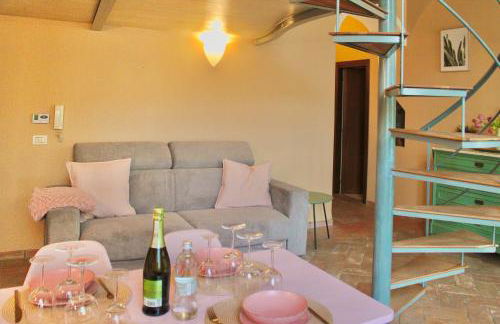 The Painter's Nest with Private Lake Garden - Photo 13