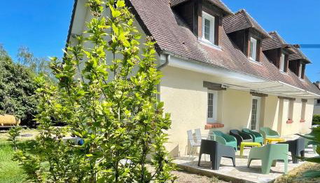 GITE 4 MN DE LA mer et cabourg, piscine, cheminée, table de ping pong, balançoire - Foto 4, Garden view