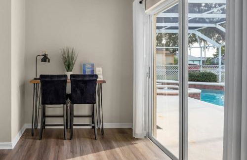 New Listing Pool and Game Room 4BR - Foto 14