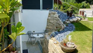 1,5 Zimmer Apartment in S-Bahn Nähe, 35 qm, max 4 Pers, zentral, private Terasse, Internet 250 MBit - Foto 3, Garden, Garden view