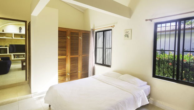 Heart of Jaco: Luxury Villa with Pool by RedAwning - Foto 2, Habitación