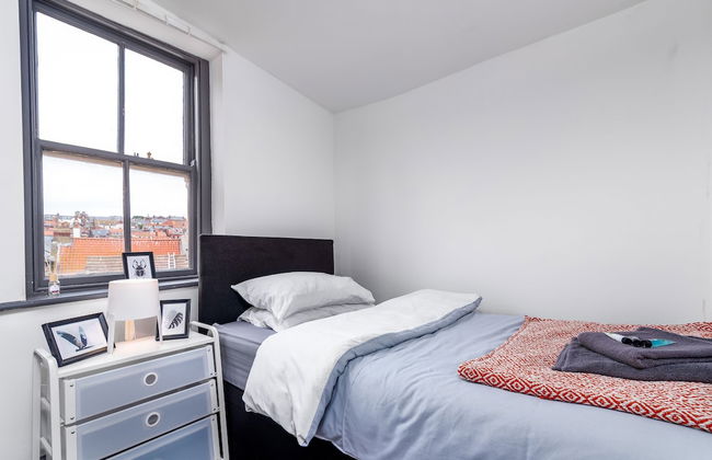 Whitby Central - Foto 7