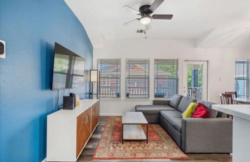 Quaint 2BD2B Condo* Fully Furnished*Amazing Patio* - Photo 5