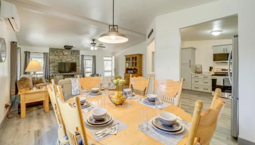 Snowy Peak Views and Cozy Game Nights Pine Home - Foto 3