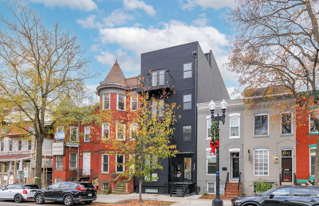 Capitol Hill Suites - Unit 9 - Photo 1