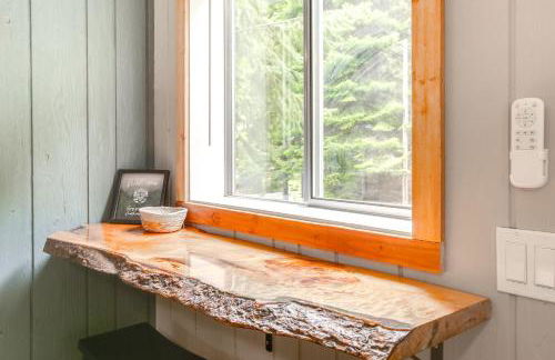 Hike and Fish Mountain Getaway in Avery! - Foto 12