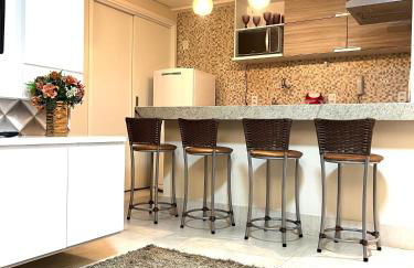 Apartamento confortável, localização extra -recepção 24h- Varanda com vista panorâmica - Foto 3