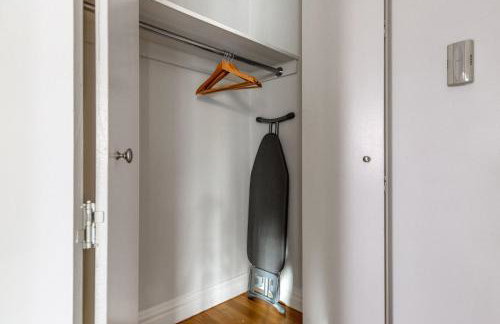 Midtown 1br w doorman wd nr Times Square NYC-1351 - Foto 16