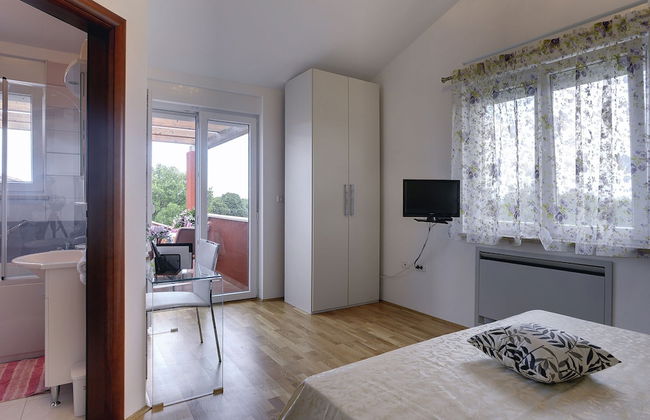 Modern Holiday Home With Pool in Bratulici - Foto 9